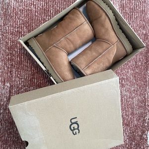 Chestnut CLASSIC SHORT II Ugg Boots